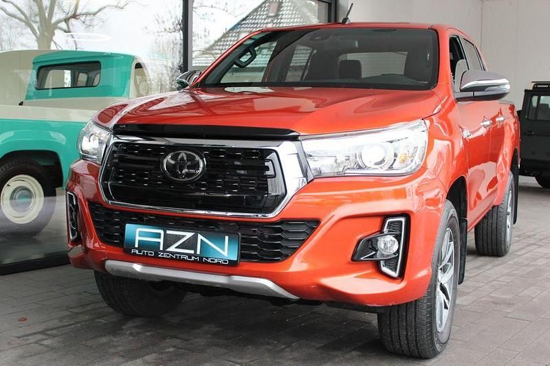 Gebraucht Toyota HiLux Executive 150 PS (110 kW) 2019 Orange Abholung