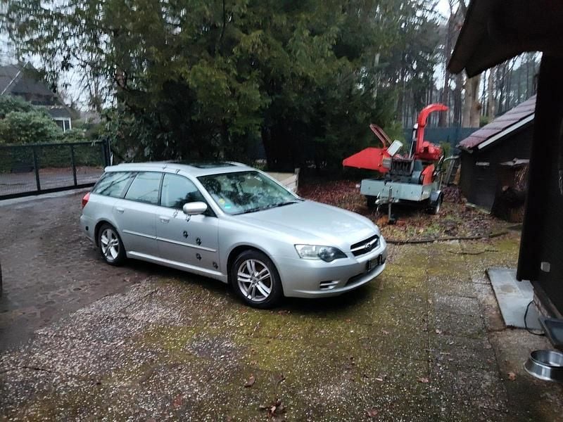 Gebraucht Subaru Legacy 135 PS (99 kW) 2005 Silber Kombi