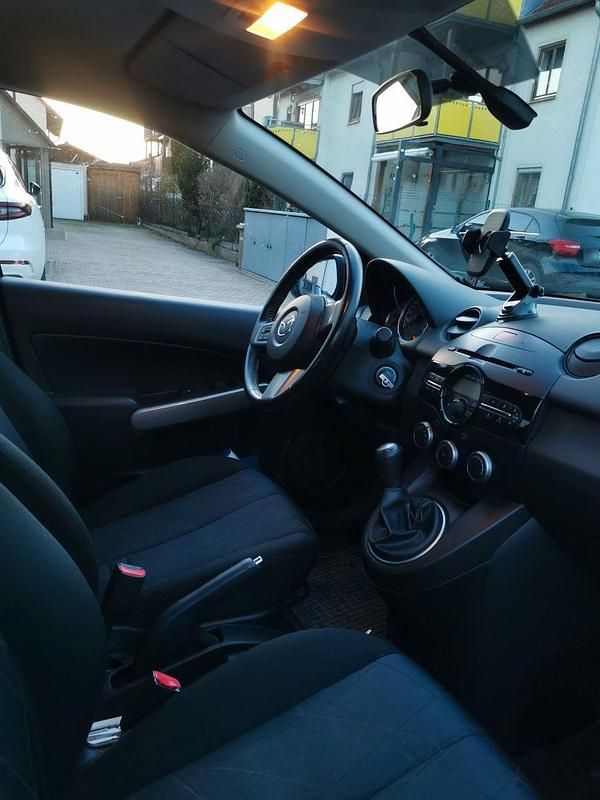 Gebraucht Mazda 2 Sendo 85 PS (62 kW) 2014 Schwarz Kleinwagen