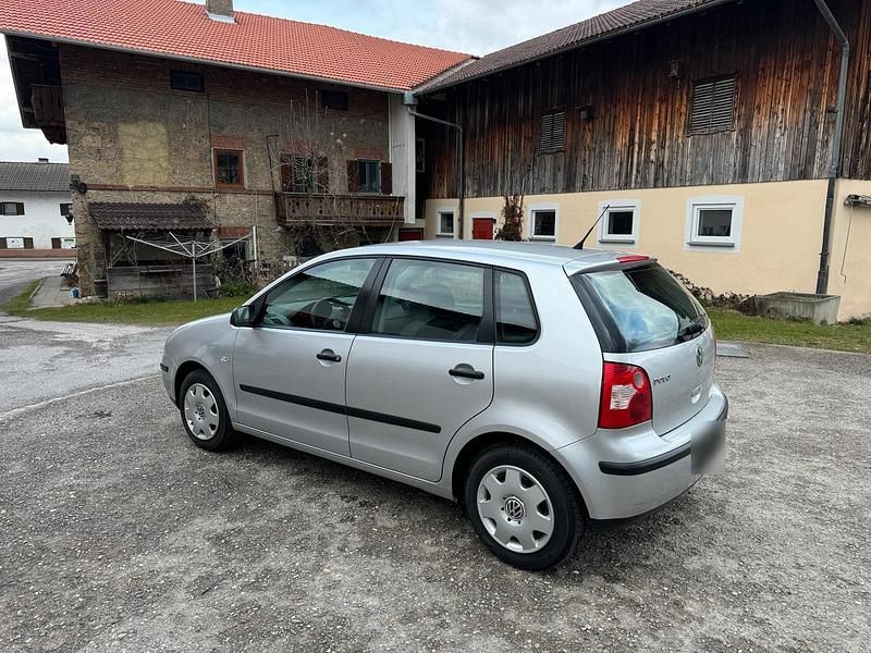 Gebraucht VW Polo 55 PS (40 kW) 2003 Silber Kleinwagen