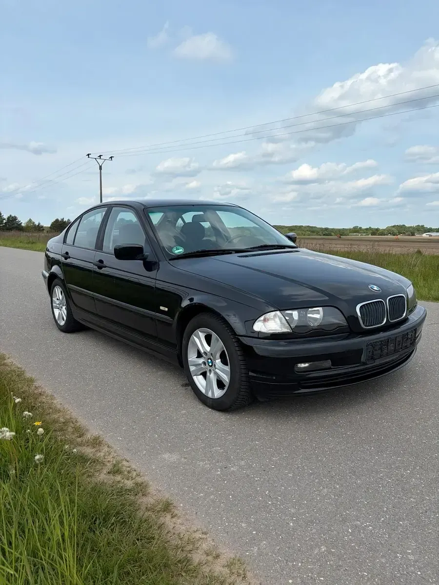 Gebraucht BMW 316 105 PS (77 kW) 2000 Schwarz Limousine