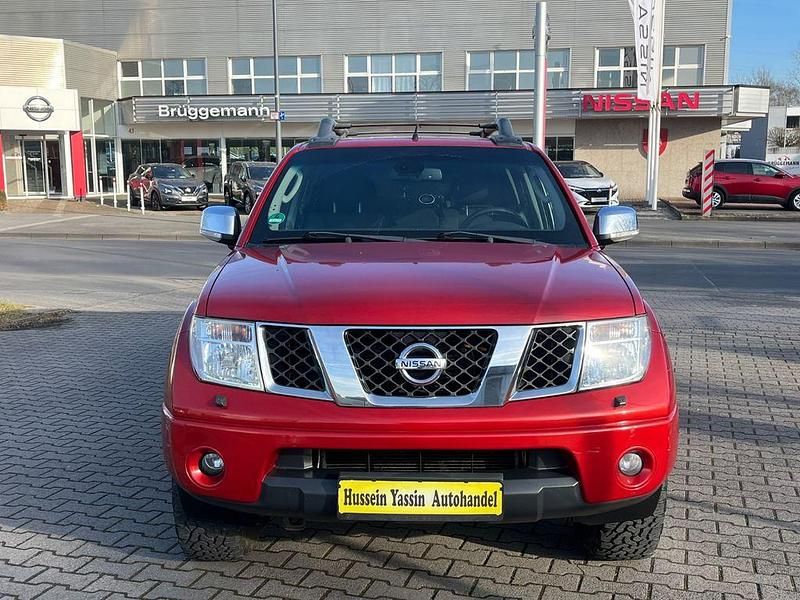 Rot Gebraucht 2007 Nissan Navara Abholung | 9.999 € (Fairer Preis) - Bild 1/4