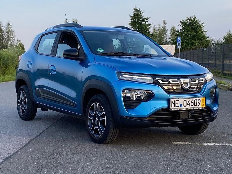 Blau Gebraucht 2022 Dacia Spring Comfort Kleinwagen | 11.600 € (Fairer Preis) - Bild 1/4