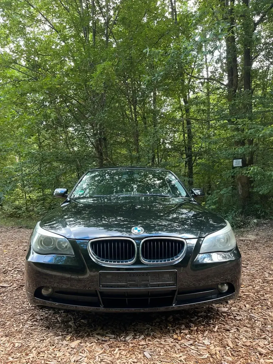 Gebraucht BMW 520 Sport Line 170 PS (125 kW) 2004 Schwarz Limousine
