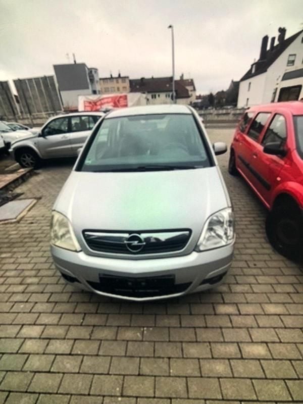 Silber Gebraucht 2010 Opel Meriva Van / Kleinbus | 1.800 € (Guter Preis) - Bild 1/4