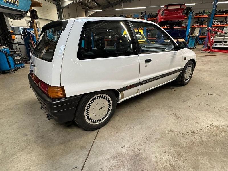 Gebraucht Daihatsu Charade 101 PS (74 kW) 1988 Weiß Kleinwagen