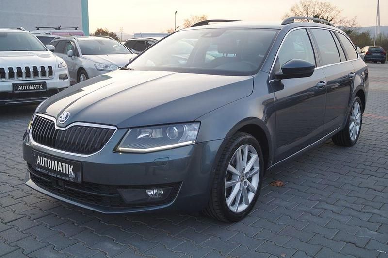 Gebraucht Skoda Octavia Elegance 140 PS (102 kW) 2015 Grau Kleinwagen