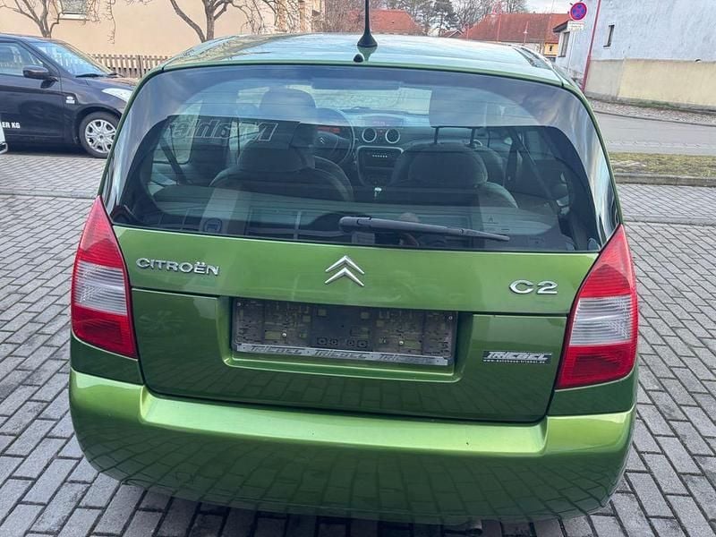 Gebraucht Citroën C2 Comfort 60 PS (44 kW) 2005 Grün Kleinwagen