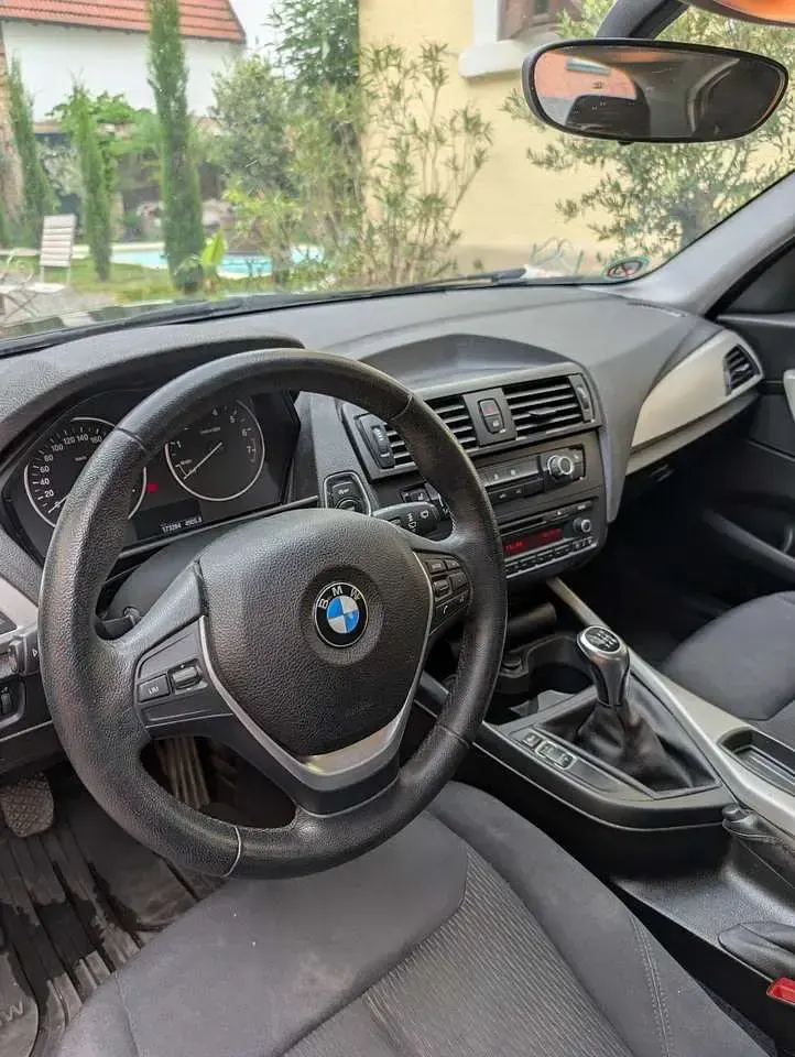 Gebraucht BMW 114 102 PS (75 kW) 2014 Schwarz Kleinwagen