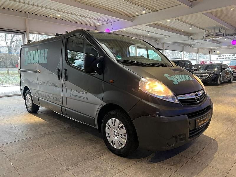 Gebraucht Opel Vivaro 114 PS (83 kW) 2013 Schwarz Van / Kleinbus