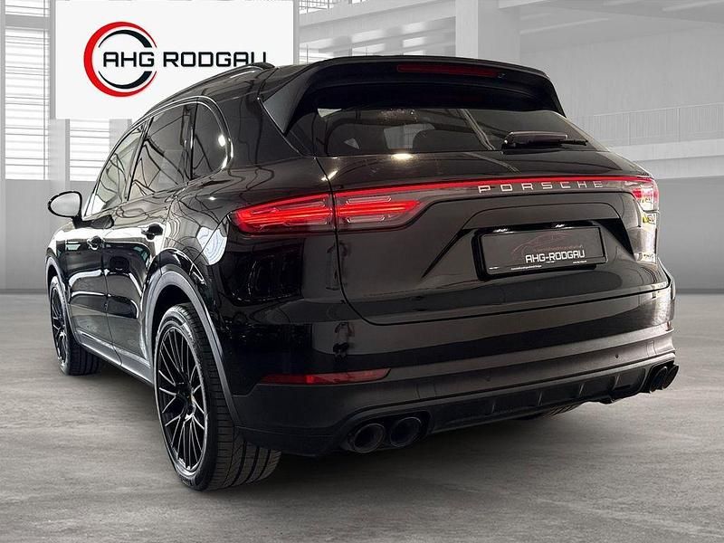 Gebraucht Porsche Cayenne 340 PS (250 kW) 2019 Schwarz SUV