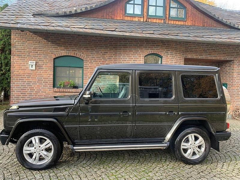 Gebraucht Mercedes G350 211 PS (155 kW) 2011 Braun SUV