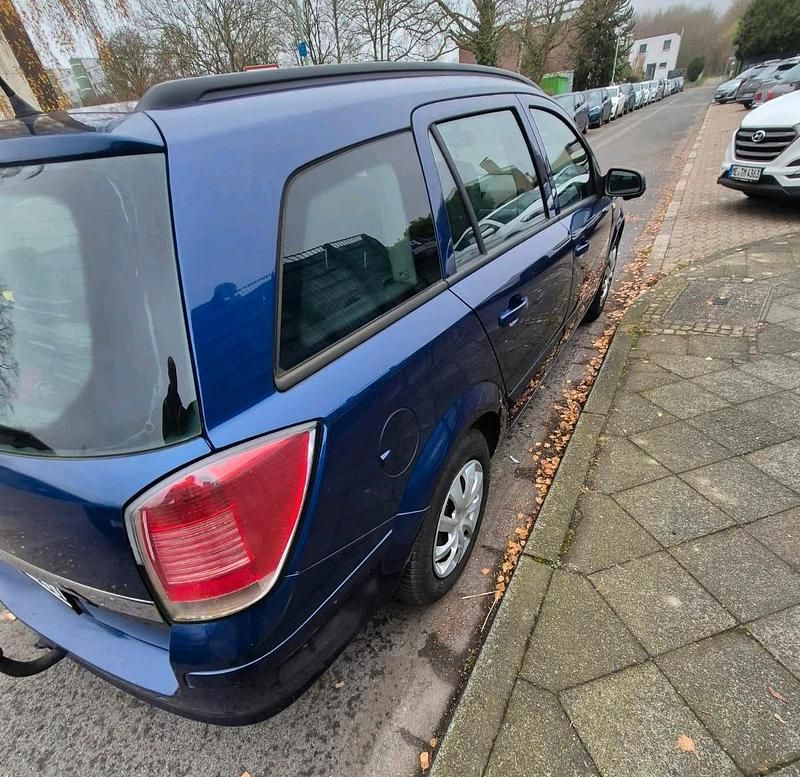 Gebraucht Opel Astra 105 PS (77 kW) 2005 Blau Kombi