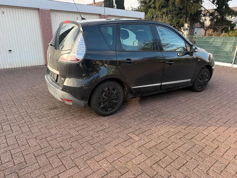 Gebraucht Renault Scénic III Bose Edition 132 PS (97 kW) 2014 Schwarz Van / Kleinbus