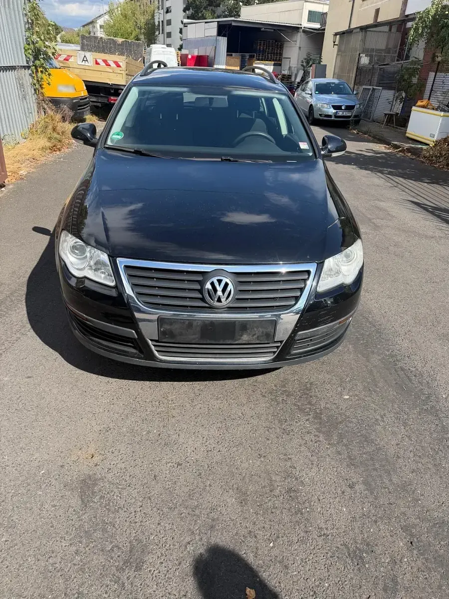 Gebraucht VW Passat 122 PS (89 kW) 2010 Schwarz Kombi