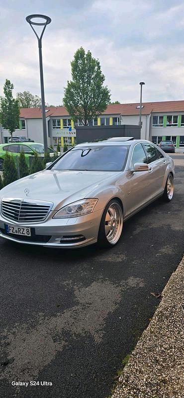 Silber Gebraucht 2011 Mercedes S400 Limousine | 16.499 € (Superpreis) - Bild 1/4