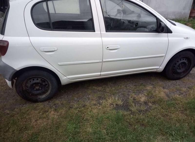 Gebraucht 1999 Toyota Yaris Limousine | 1.250 € (Fairer Preis) - Bild 1/4