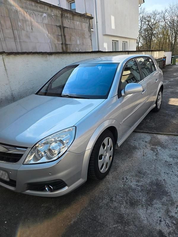 Gebraucht Opel Signum 155 PS (114 kW) 2008 Silber Kleinwagen