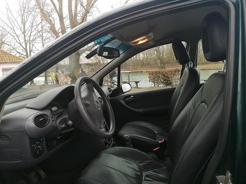 Gebraucht Mercedes A170 95 PS (69 kW) 2004 Grün Van / Kleinbus