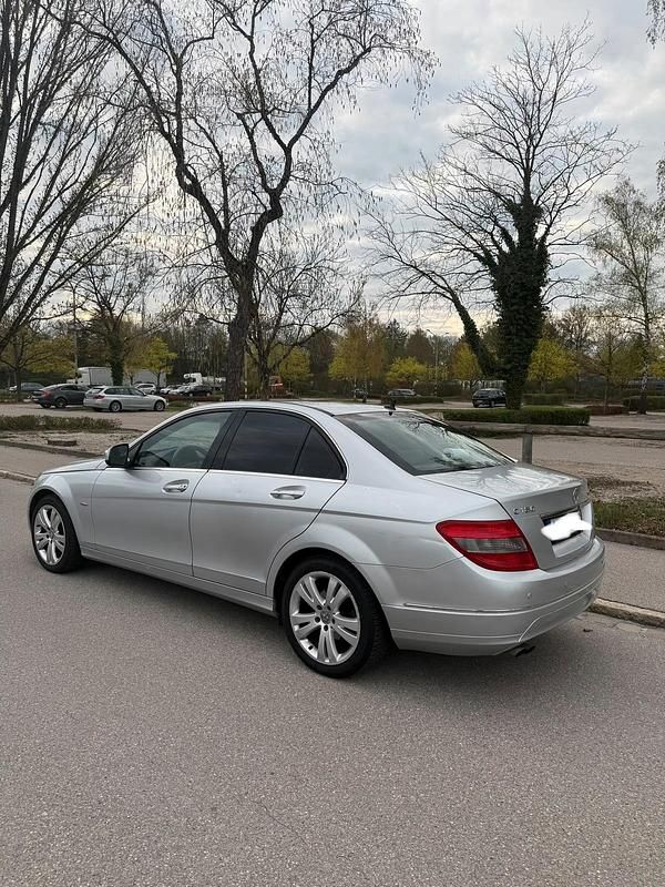 Gebraucht Mercedes C180 156 PS (114 kW) 2008 Silber Limousine