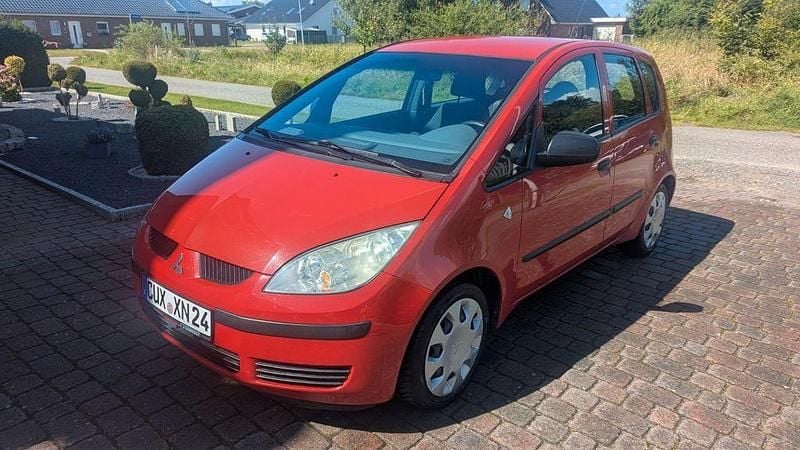 Rot Gebraucht 2004 Mitsubishi Colt Instyle Van / Kleinbus | 799 € (Fairer Preis) - Bild 1/4