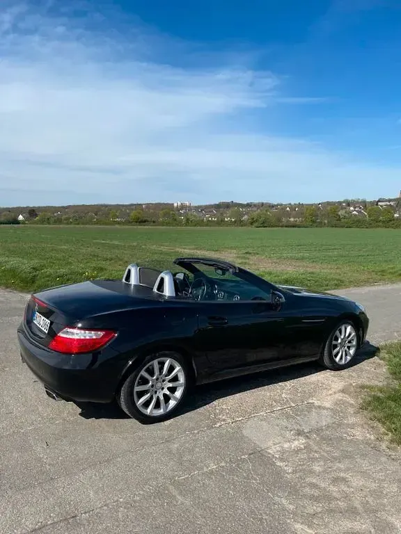 Gebraucht Mercedes SLK200 184 PS (135 kW) 2014 Schwarz Cabrio