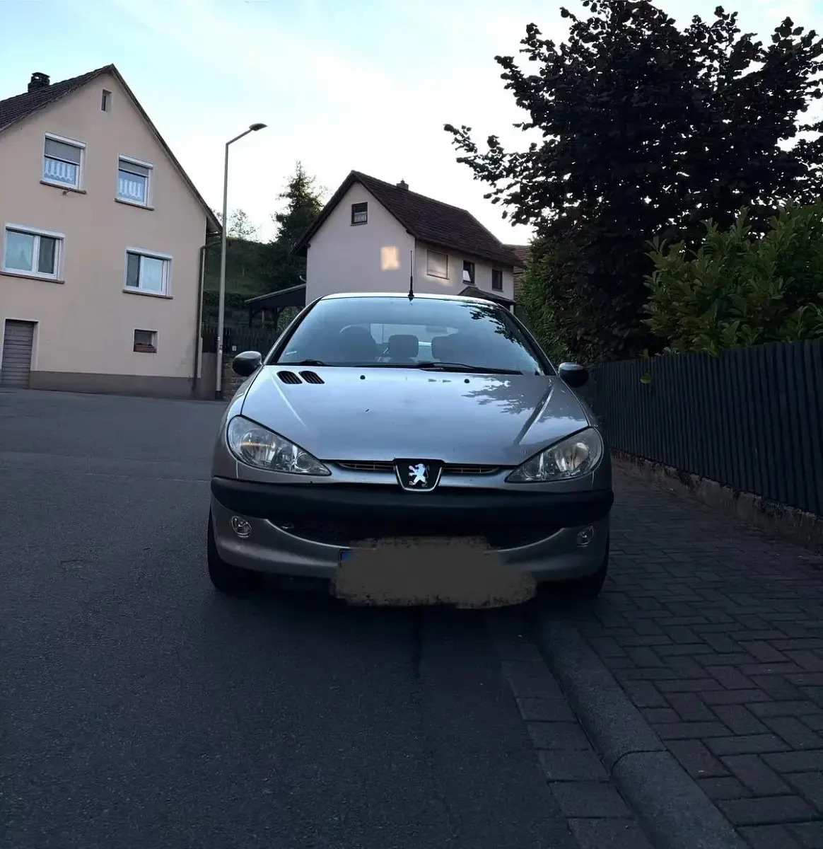 Gebraucht Peugeot 206 60 PS (44 kW) 2005 Silber Kleinwagen
