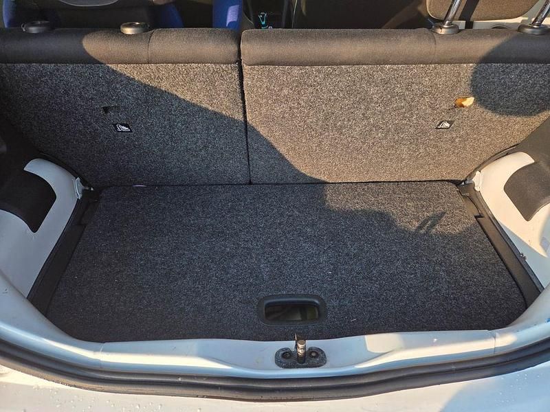 Gebraucht Seat Mii 4You 60 PS (44 kW) 2014 Weiß Kleinwagen