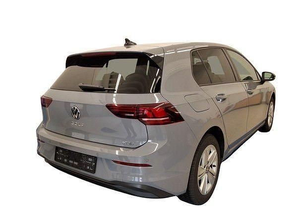 Gebraucht VW Golf VIII Life 116 PS (85 kW) 2025 Mondsteingrau Limousine