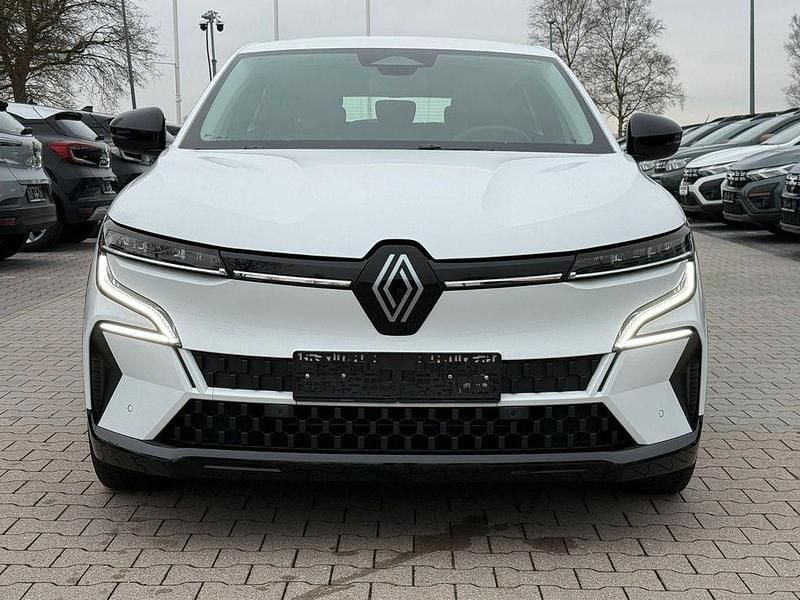 Gebraucht Renault Megane E-Tech Equilibre 96 kW (131 PS) 2022 Weiß Limousine