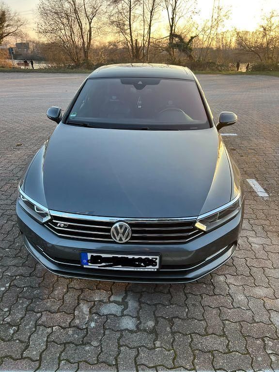 Gebraucht VW Passat Highline 190 PS (139 kW) 2016 Silber Limousine