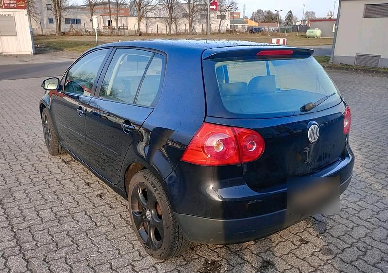 Gebraucht VW Golf IV 75 PS (55 kW) 2004 Schwarz Limousine