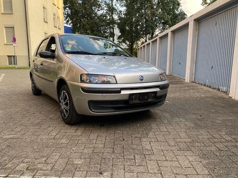Silber Gebraucht 2001 Fiat Punto Kleinwagen | 1.000 € (Fairer Preis) - Bild 1/4