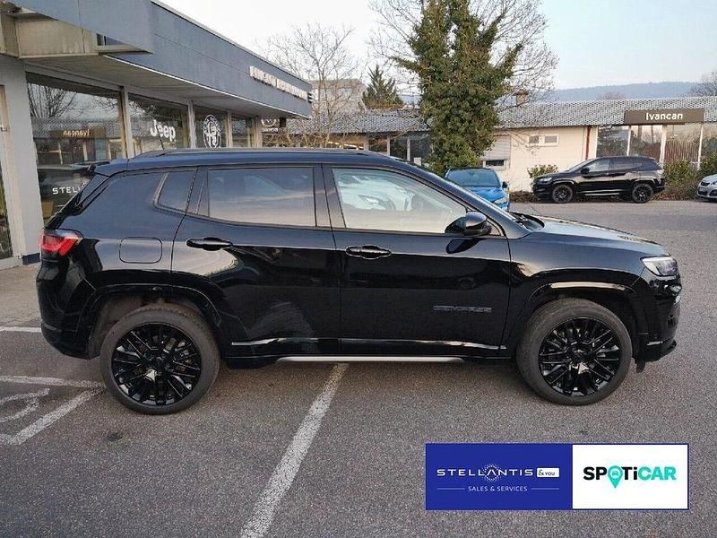 Gebraucht Jeep Compass 179 PS (131 kW) 2023 Schwarz SUV