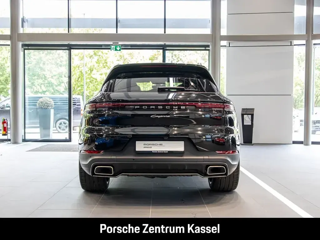Gebraucht Porsche Cayenne 354 PS (260 kW) 2026 Schwarz SUV