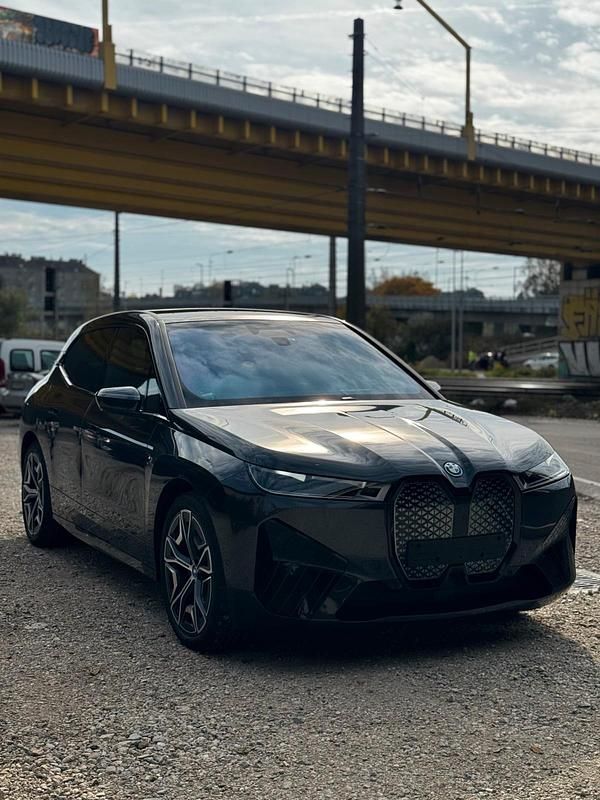Gebraucht BMW iX 384 kW (523 PS) 2024 Grau SUV