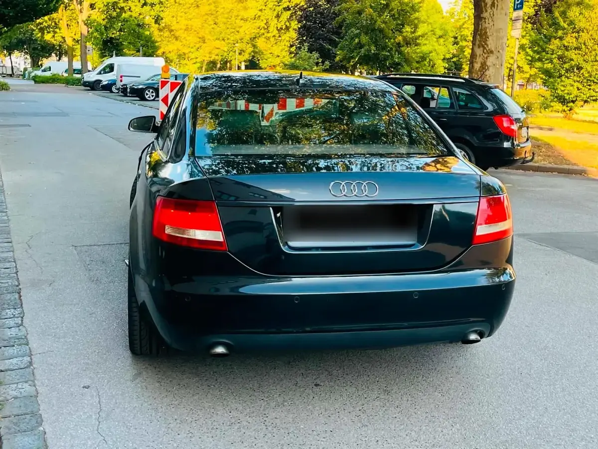 Gebraucht Audi A6 Comfort 180 PS (132 kW) 2005 Schwarz Limousine