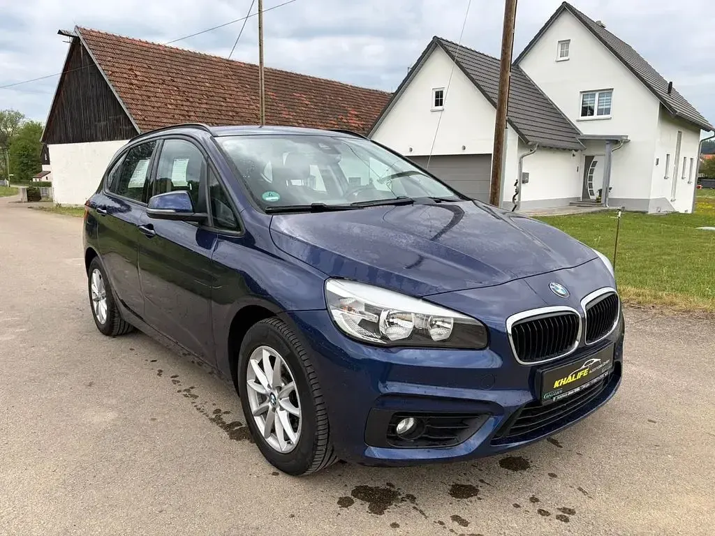 Gebraucht BMW 214 Active Tourer Basis 95 PS (69 kW) 2015 Blau Van / Kleinbus