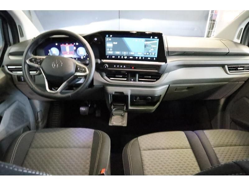 Gebraucht VW T7 Style 150 PS (110 kW) 2025 Grau Van