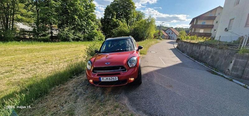 Gebraucht Mini Cooper S Countryman 190 PS (139 kW) 2015 Rot SUV