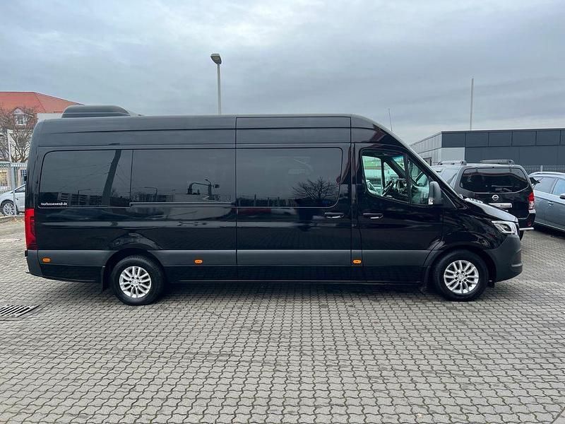 Gebraucht Mercedes Sprinter 170 PS (125 kW) 2023 Schwarz Van