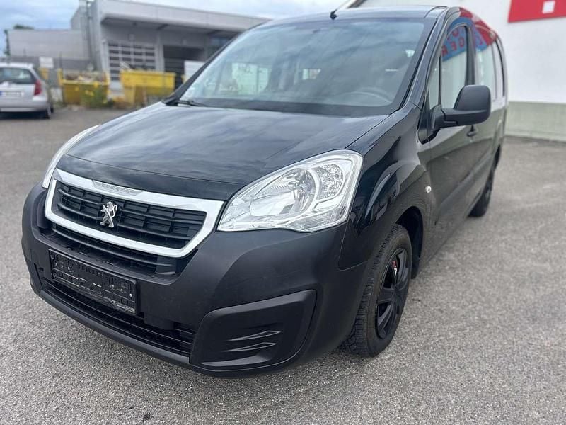 Noir onyx Gebraucht 2016 Peugeot Partner Comfort Van / Kleinbus | 4.999 € (Teuer) - Bild 1/4