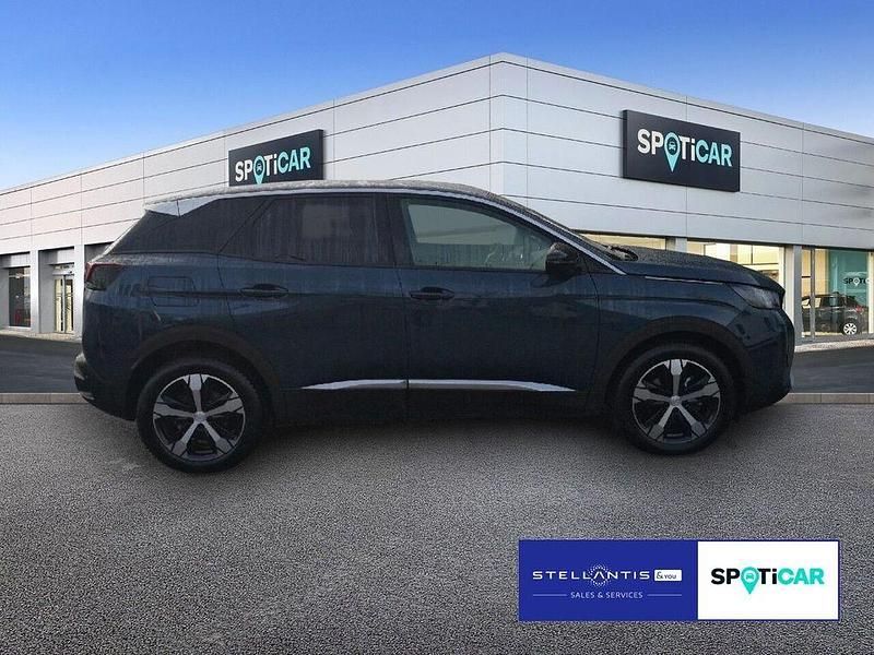 Gebraucht Peugeot 3008 Allure 131 PS (96 kW) 2023 Blau SUV