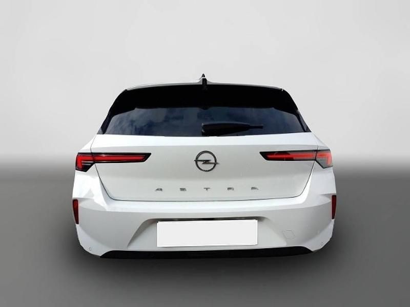 Gebraucht Opel Astra Enjoy 110 PS (80 kW) 2024 Weiß Limousine