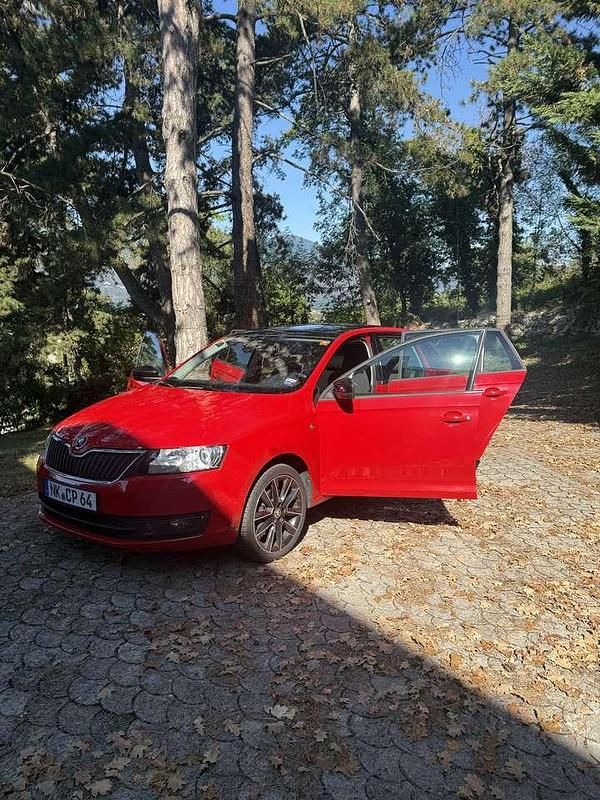 Rot Gebraucht 2015 Skoda Rapid Style Kleinwagen | 8.900 € (Fairer Preis) - Bild 1/4