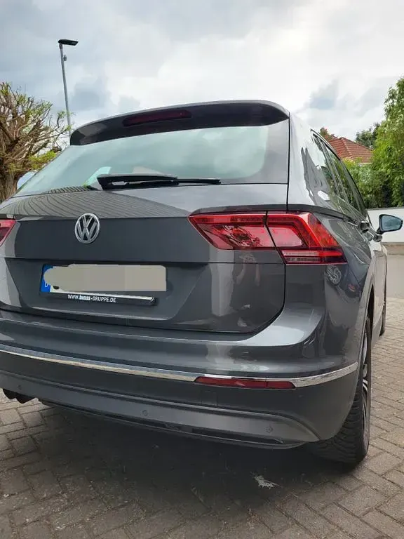 Gebraucht VW Tiguan Highline 179 PS (131 kW) 2018 Grau SUV
