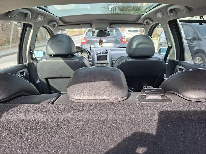 Gebraucht Peugeot 407 136 PS (100 kW) 2005 Silber Kombi