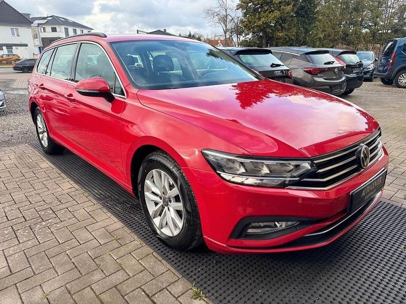 Gebraucht VW Passat Business 122 PS (89 kW) 2021 Rot Kombi