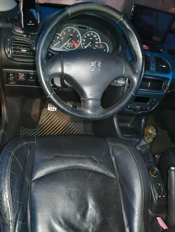 Gebraucht Peugeot 206 136 PS (100 kW) 2003 Schwarz Kleinwagen