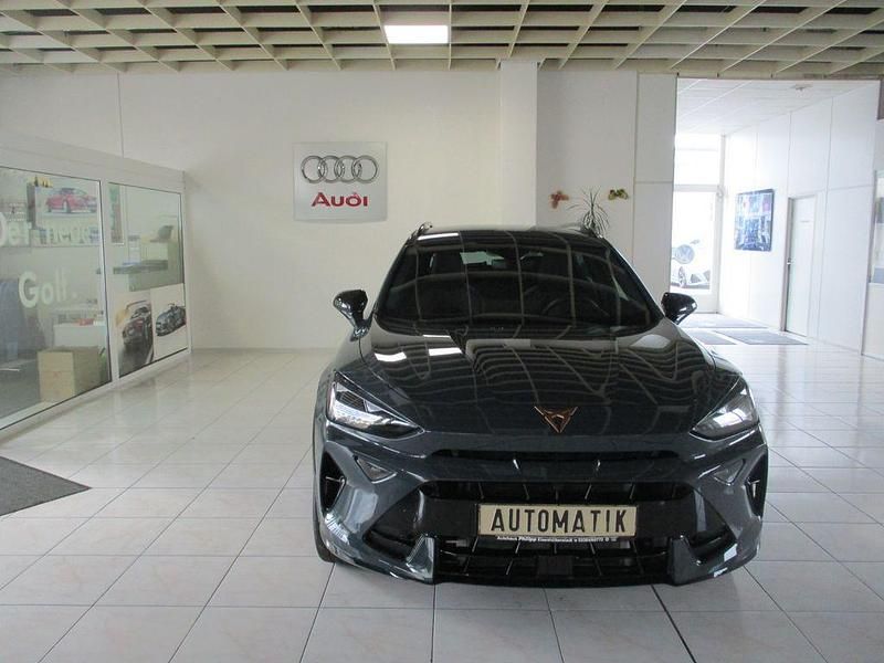 Neu Cupra Formentor 150 PS (110 kW) 2025 Blau SUV